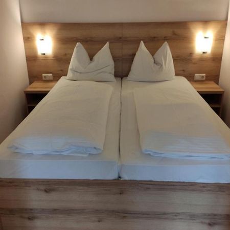Hotel Reitzentrum Hausruckhof Ampflwang im Hausruckwald Bagian luar foto
