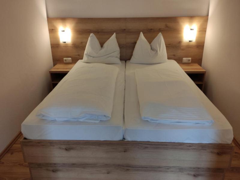 Hotel Reitzentrum Hausruckhof Ampflwang im Hausruckwald Bagian luar foto